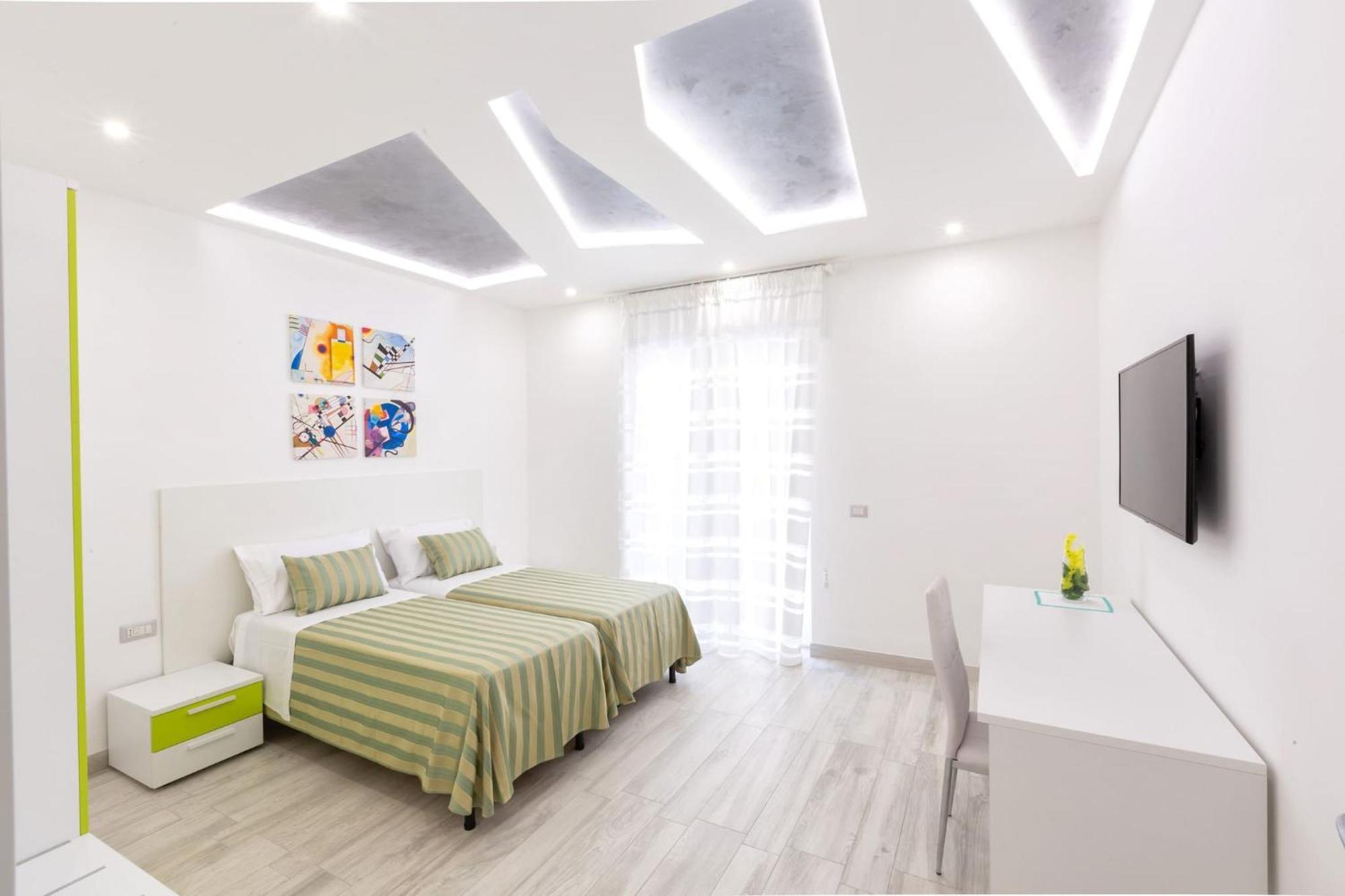 Sorrentovibes - New & Stylish Two Bedroom Apartment With Balconies Exterior photo