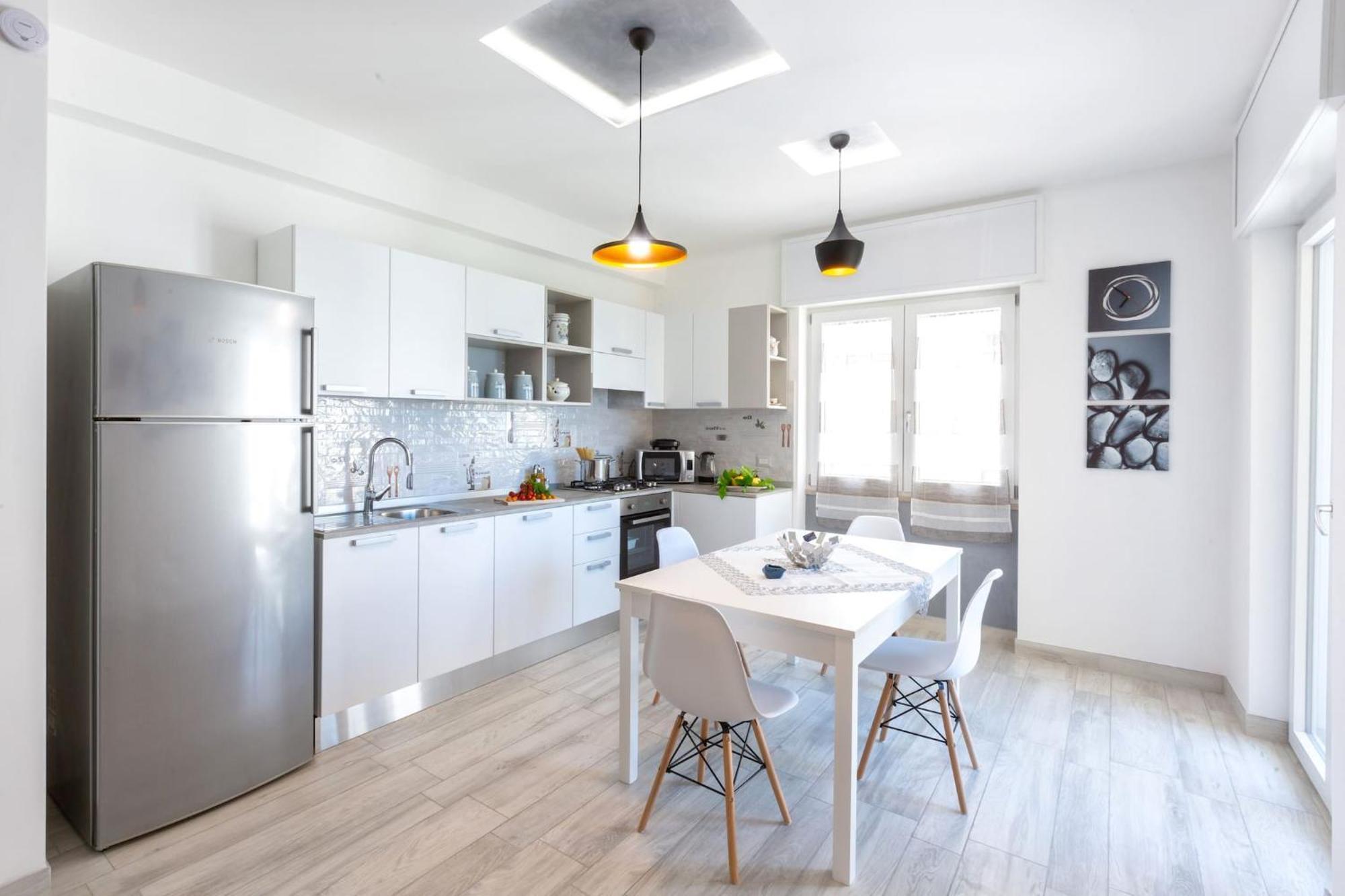 Sorrentovibes - New & Stylish Two Bedroom Apartment With Balconies Exterior photo